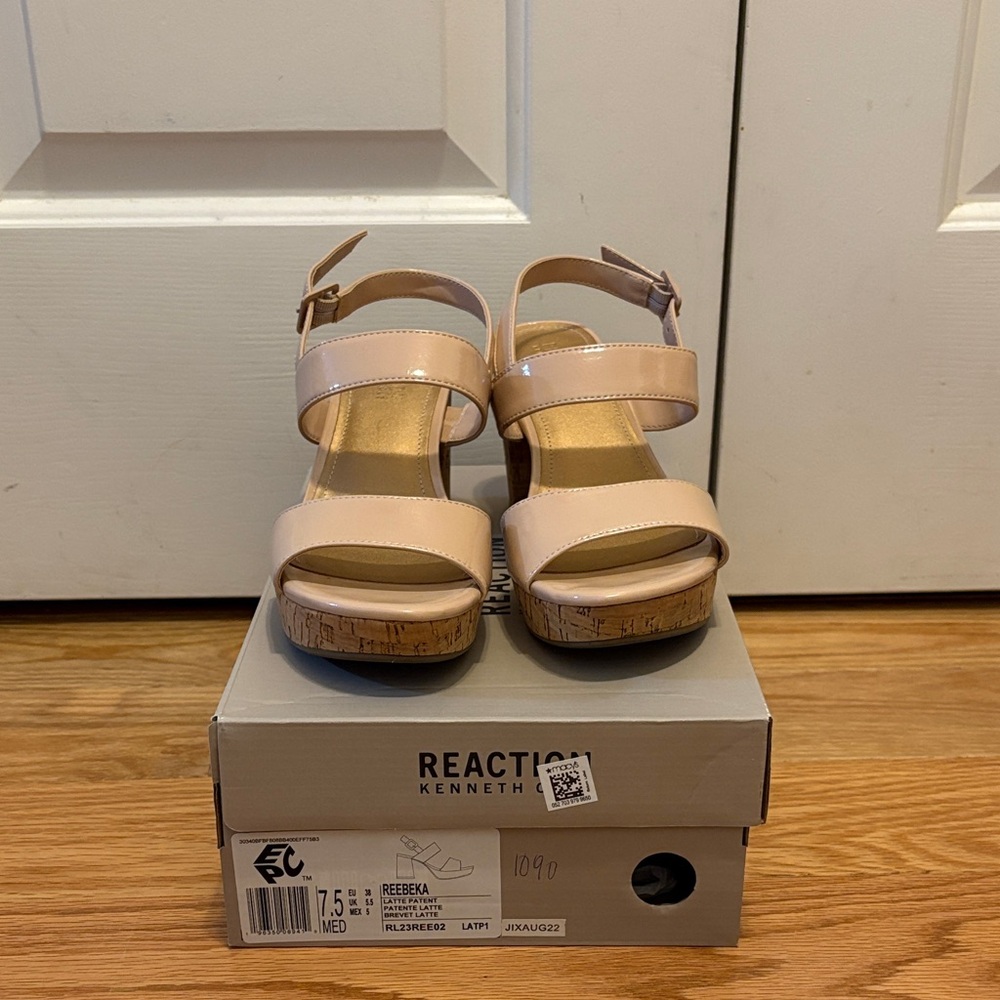 Kenneth Cole Reaction Women's Cream Platform Sandals